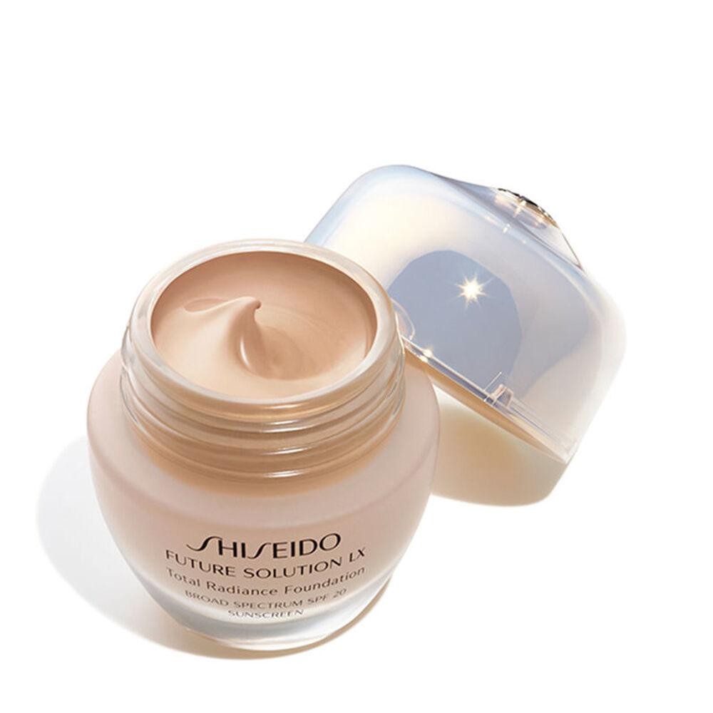 Shiseido Total Radiance Foundation, 4 Rose